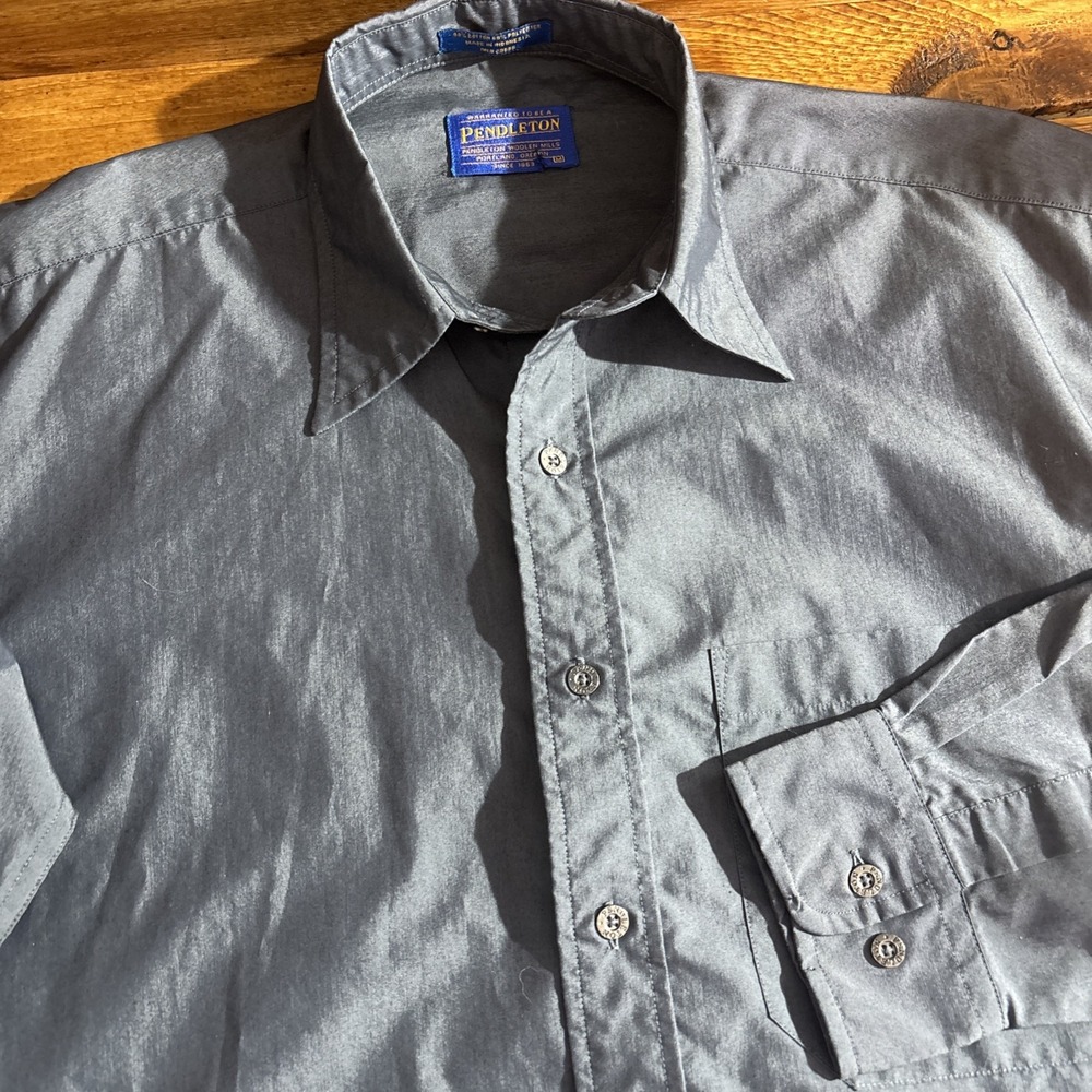 Pendleton Button Down Shirt Mens Medium Grey Long Sleeve Cotton Blend Iridescent